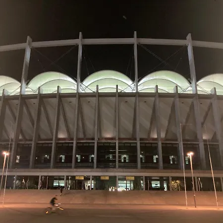 Royal National Arena - Free Parking דירה