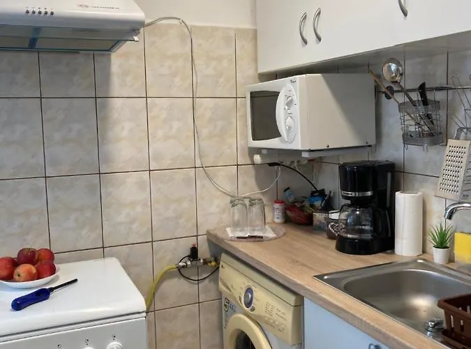 Royal National Arena - Free Parking Bukurešť